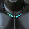 Collier en pierre indonésienne noire et pierre turquoise africaine